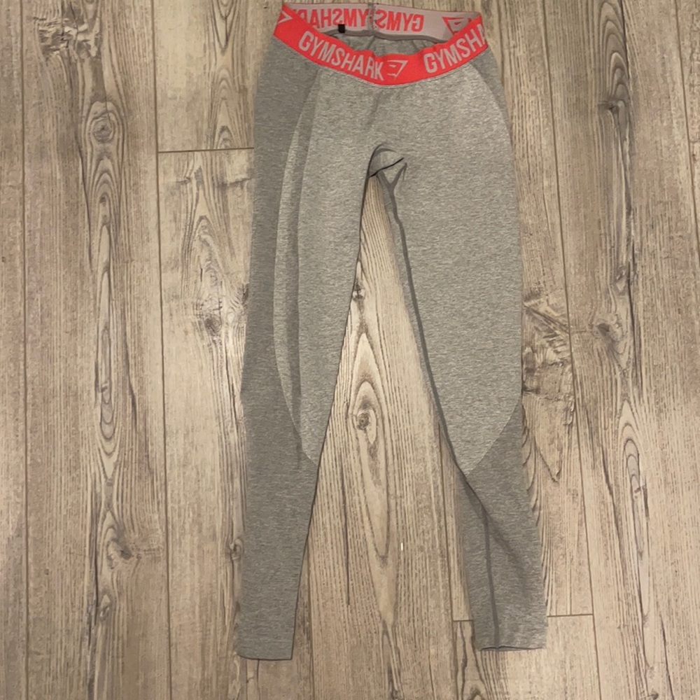 gym Shark leggings